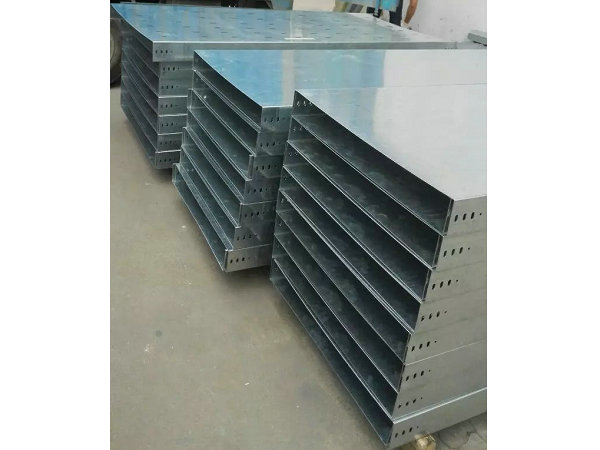 沖孔透氣托盤式橋架